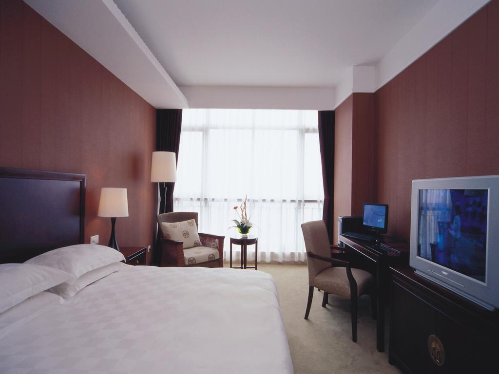 Yiwu Yi He Hotel Екстер'єр фото