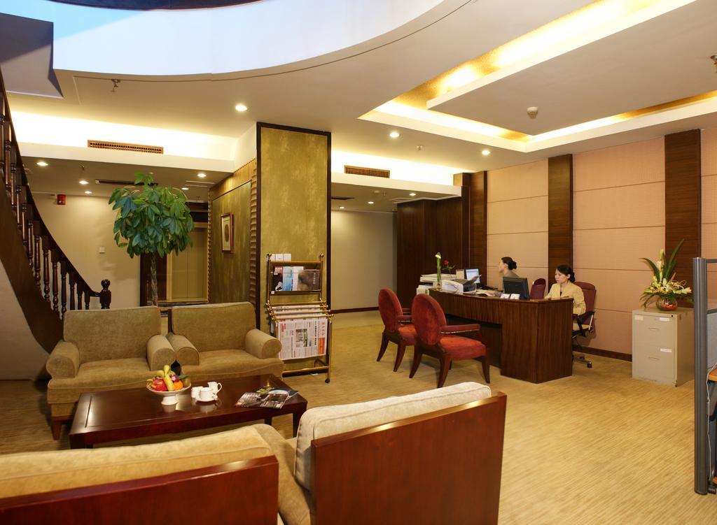 Yiwu Yi He Hotel Екстер'єр фото